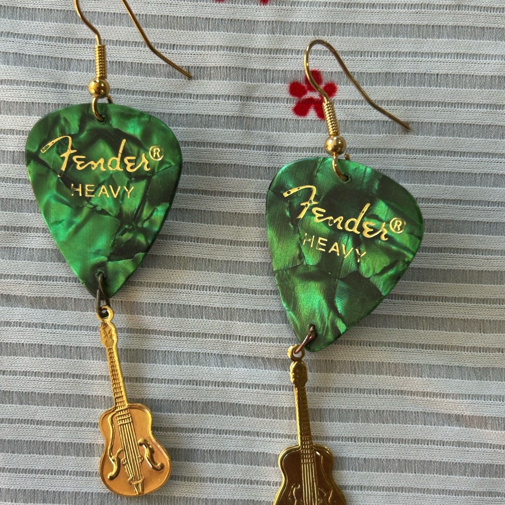New Fender Emerald Guitar Pick Earrings